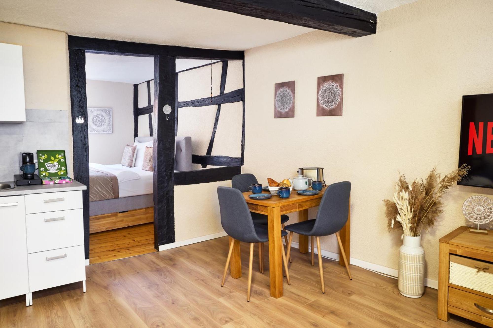 Hygge-Flats - Zentral Fuer 2-4 Personen, Wlan Apartment Heppenheim  Bagian luar foto